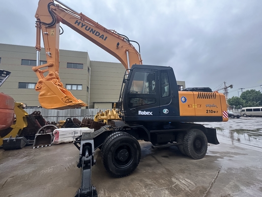 Original Korean Hyundai R210W-7 Wheel Excavator In Excellent Condition
