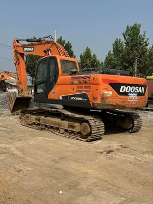 Original Color Used Doosan DX225LC-9C Crawler Excavator In Excellent Condition