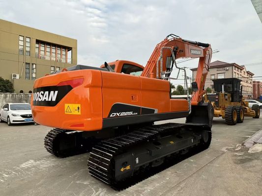 Original Korea Doosan DX225LCA Used Excavator Equipment Crawler type