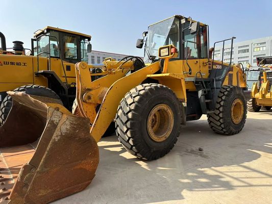 Used Komatsu WA380 6 Wheel Loader Compact With High Loading Capacity