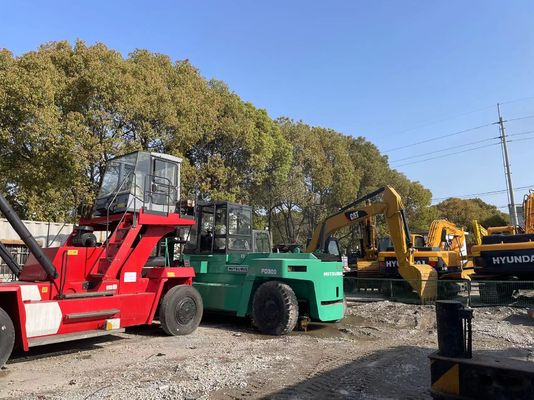 Mitsubishi F300 Used Forklift Truck Second Hand 30 Ton Forklift High Capacity