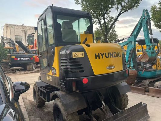 Used R60W-7 Mini Hyundai Wheeled Excavator Stable And High Efficiency