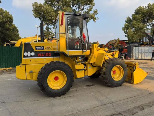 Original Japan Used Komatsu WA100-1 Wheel Loaders Working In Garden