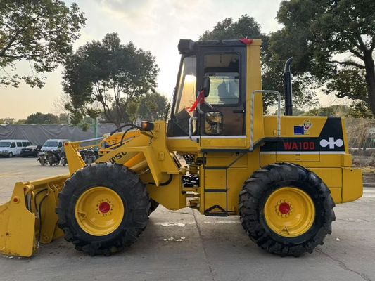 Original Japan Used Komatsu WA100-1 Wheel Loaders Working In Garden
