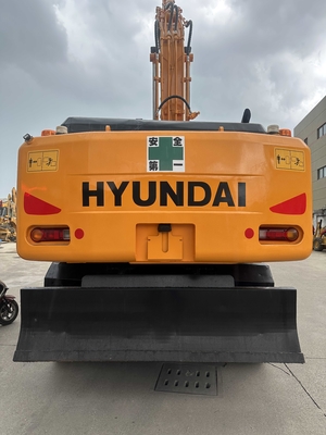 Original Korean Hyundai R210W-7 Wheel Excavator In Excellent Condition