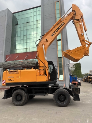Original Korean Hyundai R210W-7 Wheel Excavator In Excellent Condition