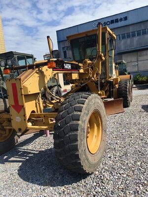 Original Color Used CAT 140H Motor Grader With Adaptable Blade Movement