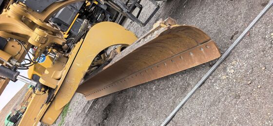 Original USA Used CAT 16M Motor Grader In Excellent Condition