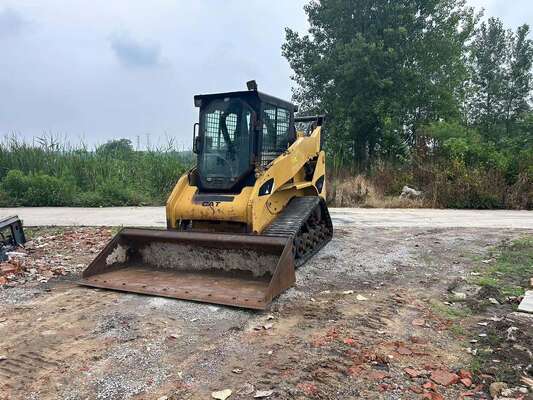 Original USA Used CAT 257B2 Crawler Skid Steer Loader In Excellent Condition