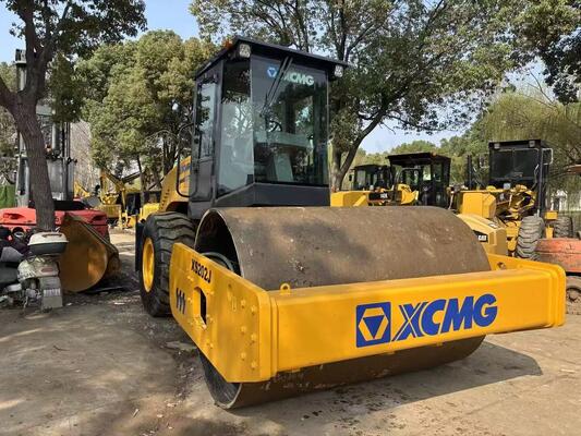 Rullo stradale XCMG XS202J usato con rullo liscio